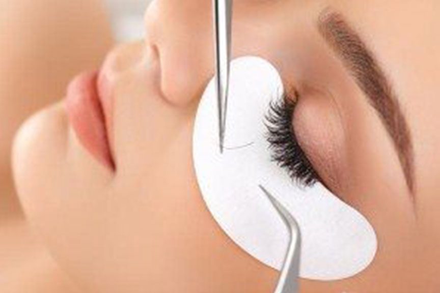 eyelash extension